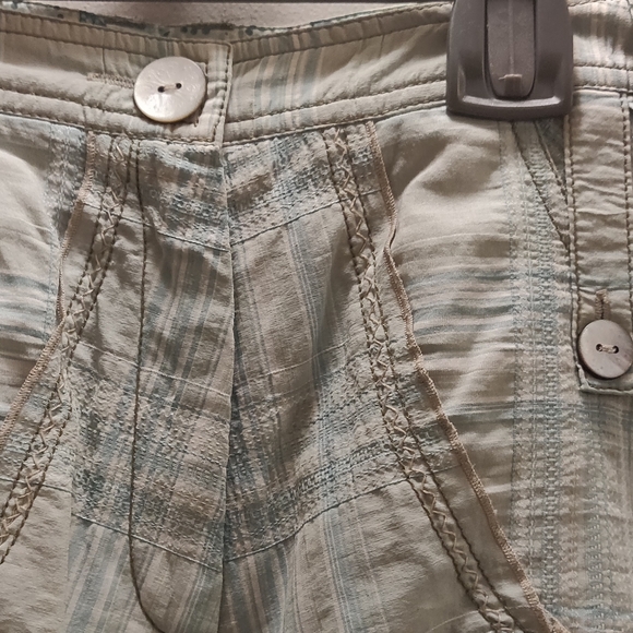 Green Skirt, made in Germany 🦋 - Picture 4 of 10